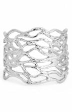 Load image into Gallery viewer, Openwork cuff
